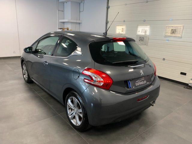 PEUGEOT 208 1.4 HDi 3 Porte Allure