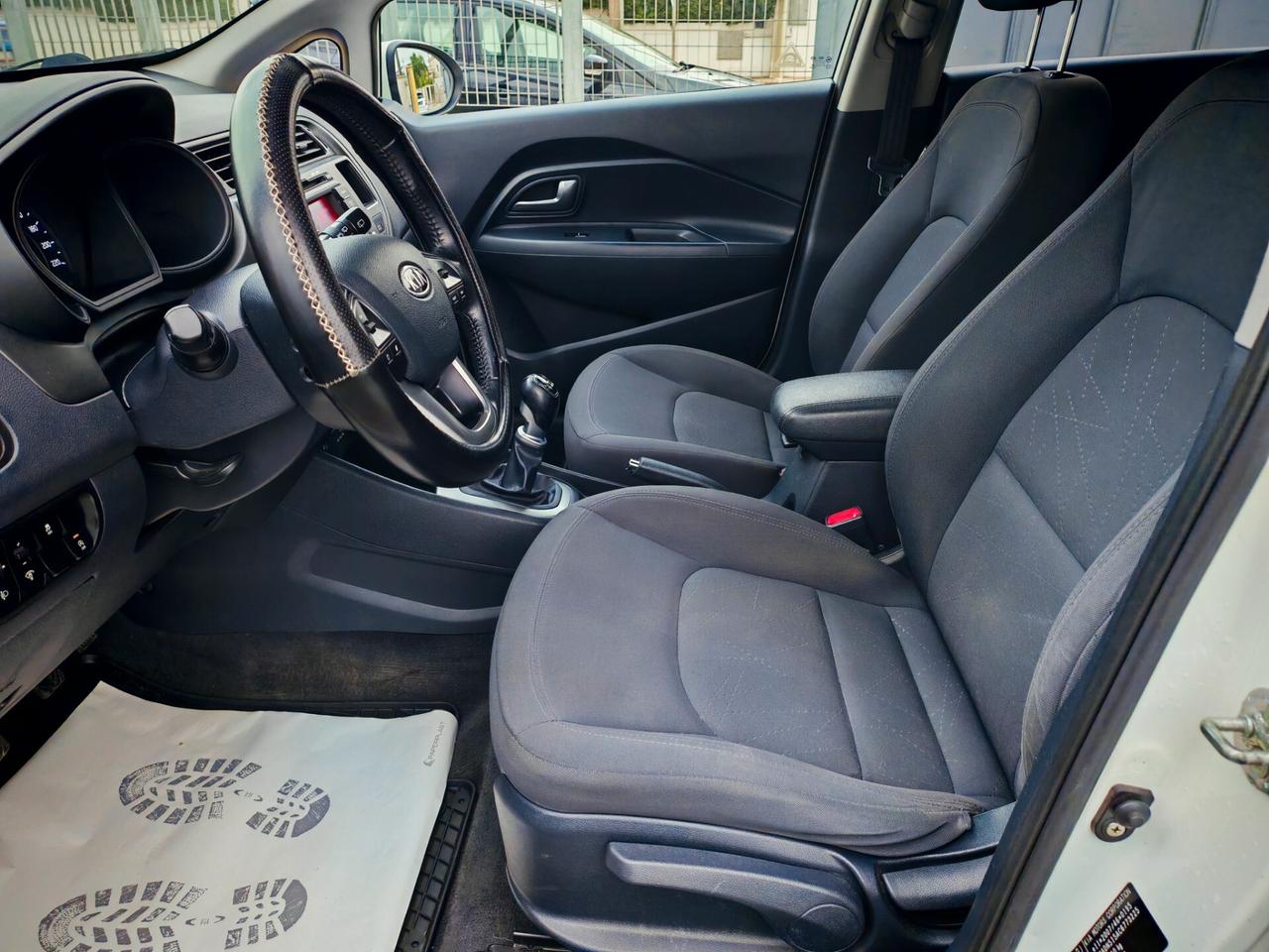 Kia Rio 1.1CRDi EX Plus Full Optional 2013