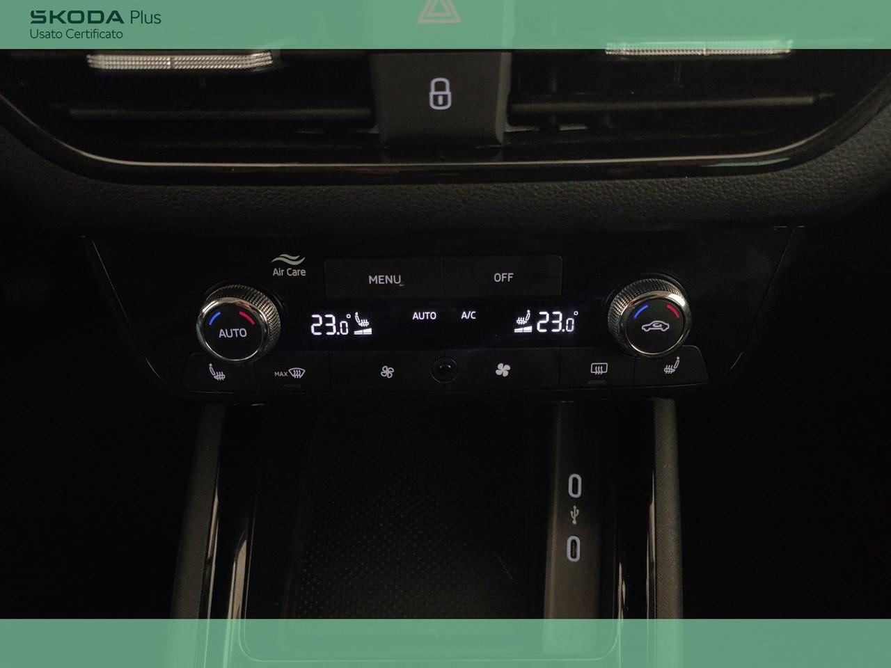 1.0 TSI Black Dots 115 CV