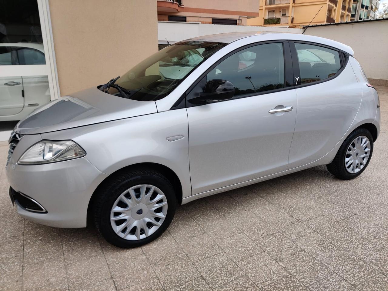 Lancia Ypsilon 1.2 Benzina