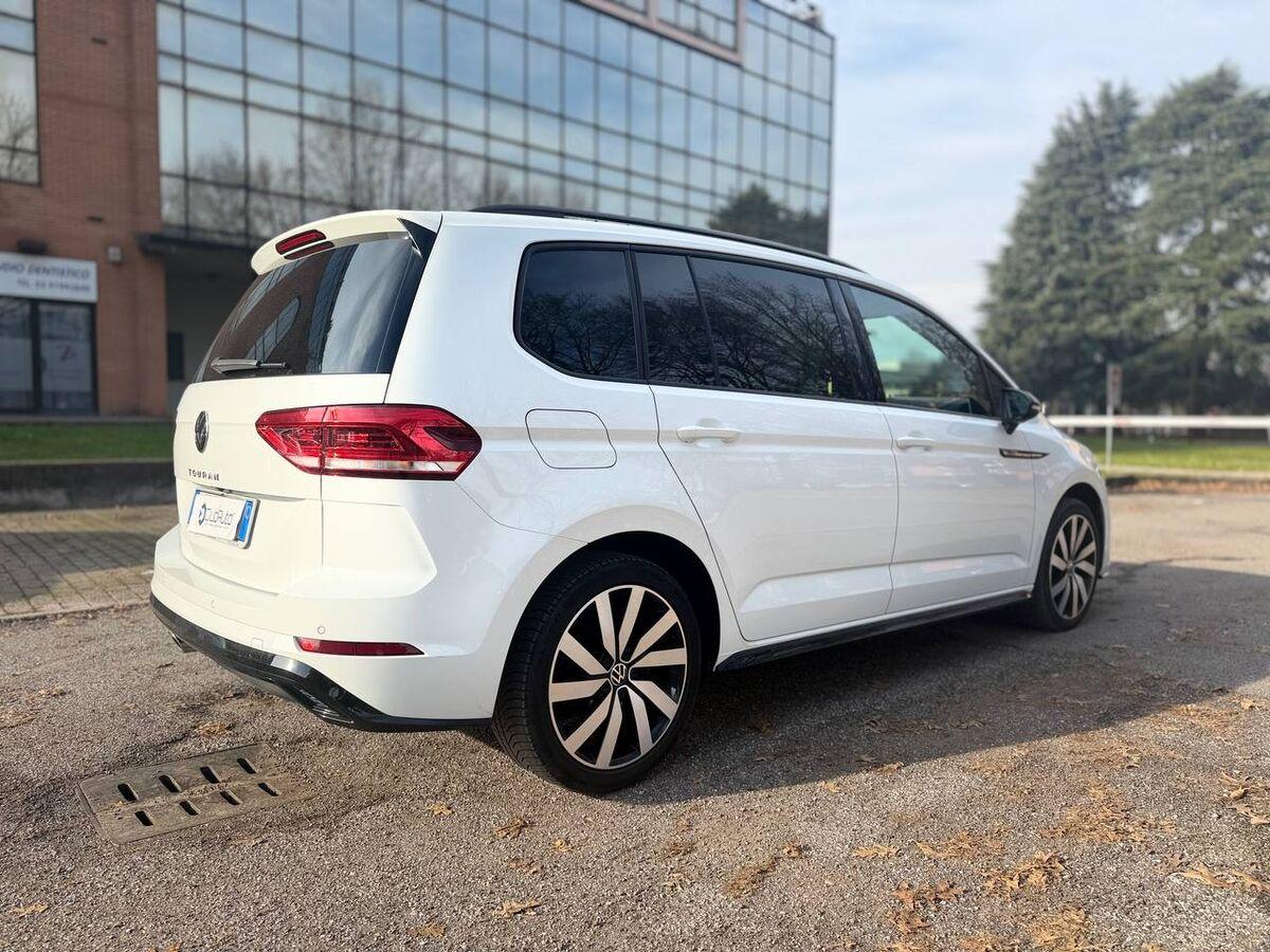 Volkswagen Touran 2.0 tdi Executive dsg R-LINE