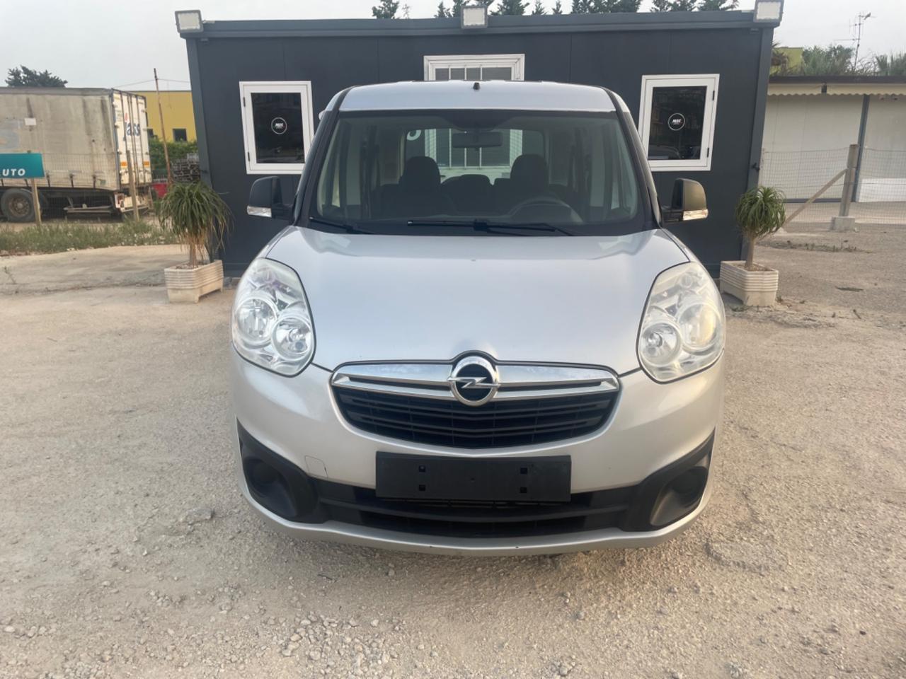 Opel combo 1.6 MJT 16V 90CV Dynamic 12/2013