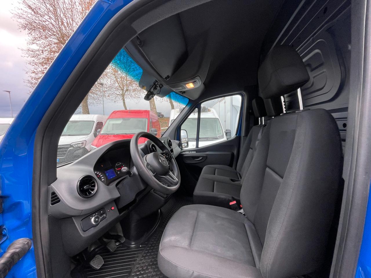 Mercedes Benz Sprinter 311 FWD 311 2.1 cdi F 39/33 fwd E6