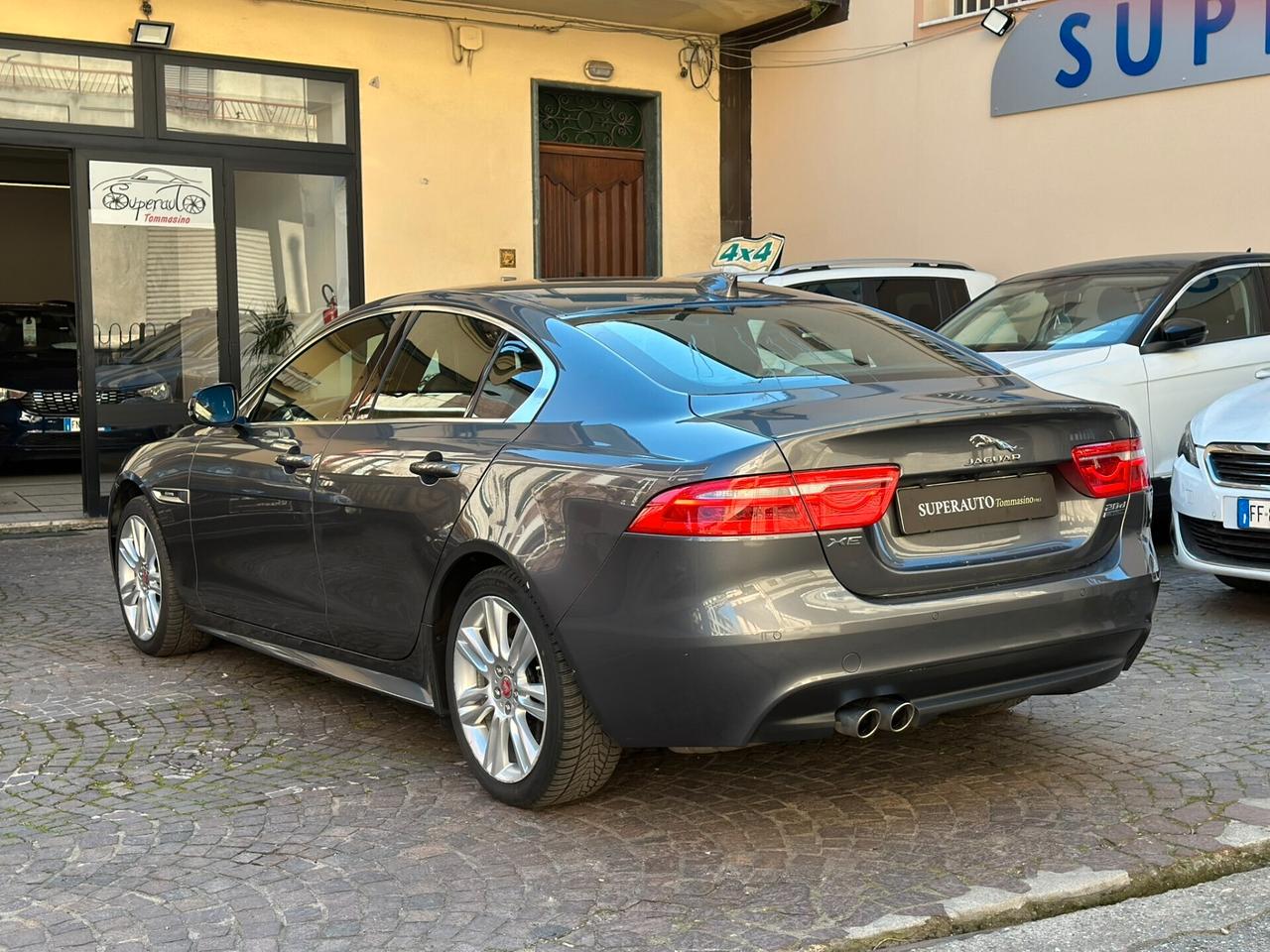 Jaguar XE 2.0 D Turbo 180 CV AWD aut. Portfolio