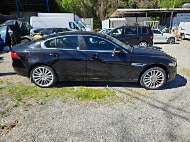 JAGUAR XE MOTORE ROTTO DA SOSTITUIRE