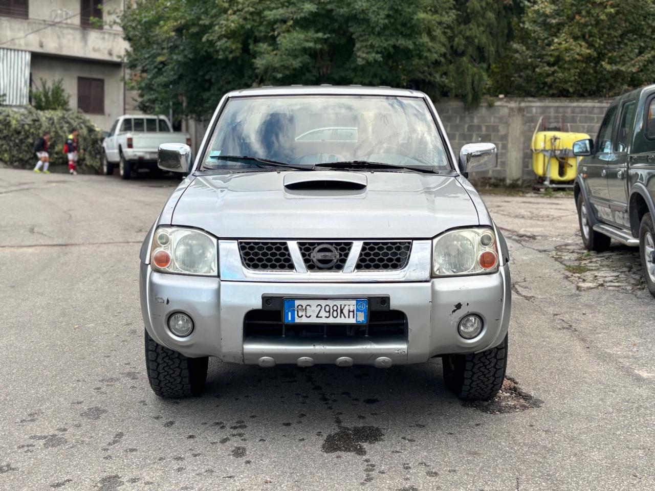 Nissan Navara 2500 turbo diesel 133cv