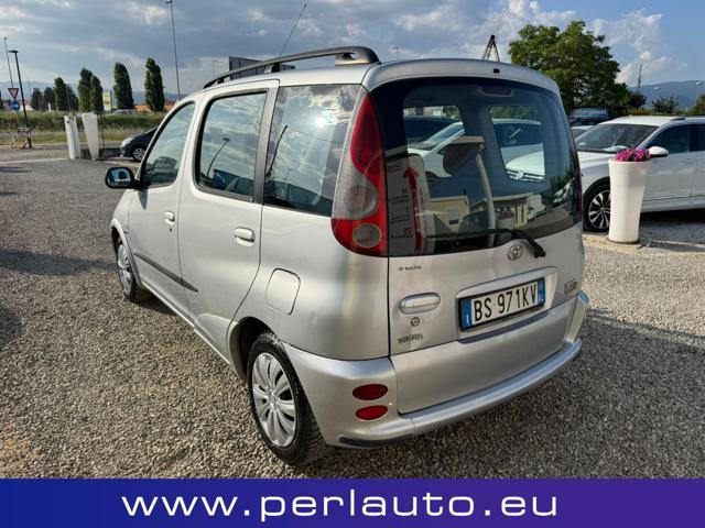 TOYOTA Yaris Verso 1.3i 16V cat Sol
