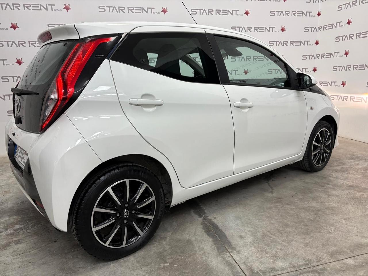 Toyota Aygo Connect 1.0 VVT-i 72 CV 5 porte x-play