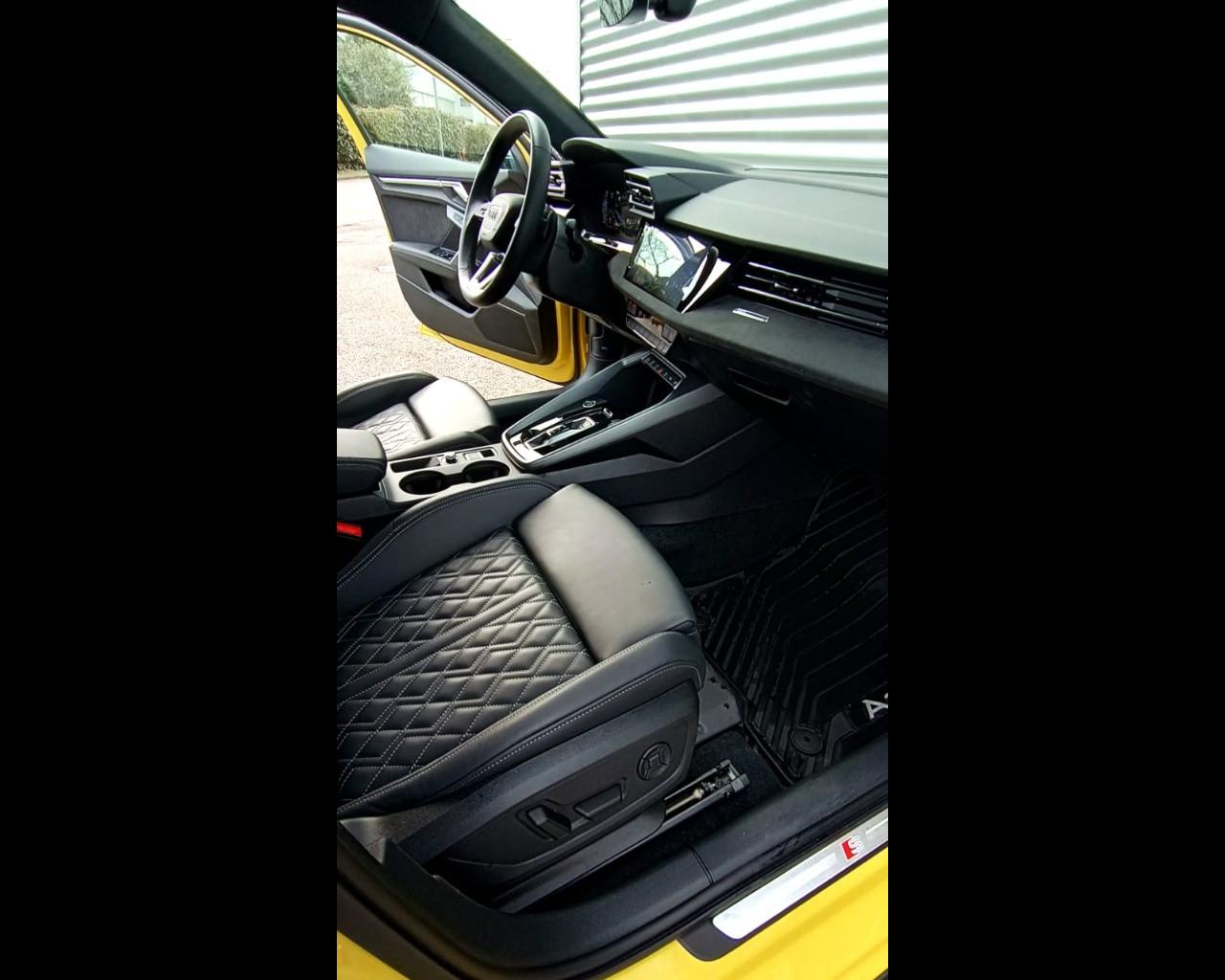 AUDI A3 ALLSTREET 35 TFSI MHEV S-TRONIC IDENTITY BLACK