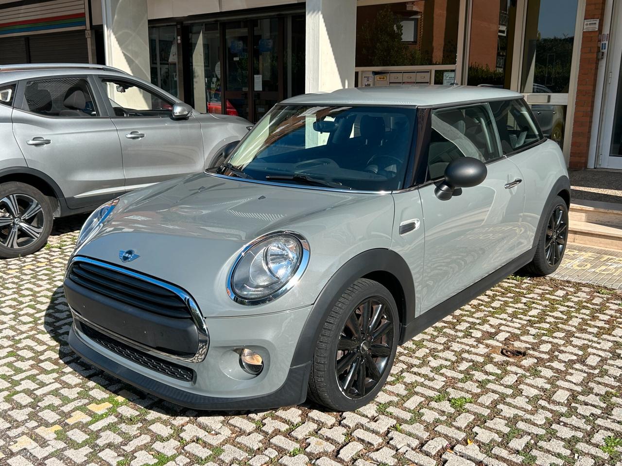 Mini Mini 1.2 One NEOPATENTATI CERCHI 17