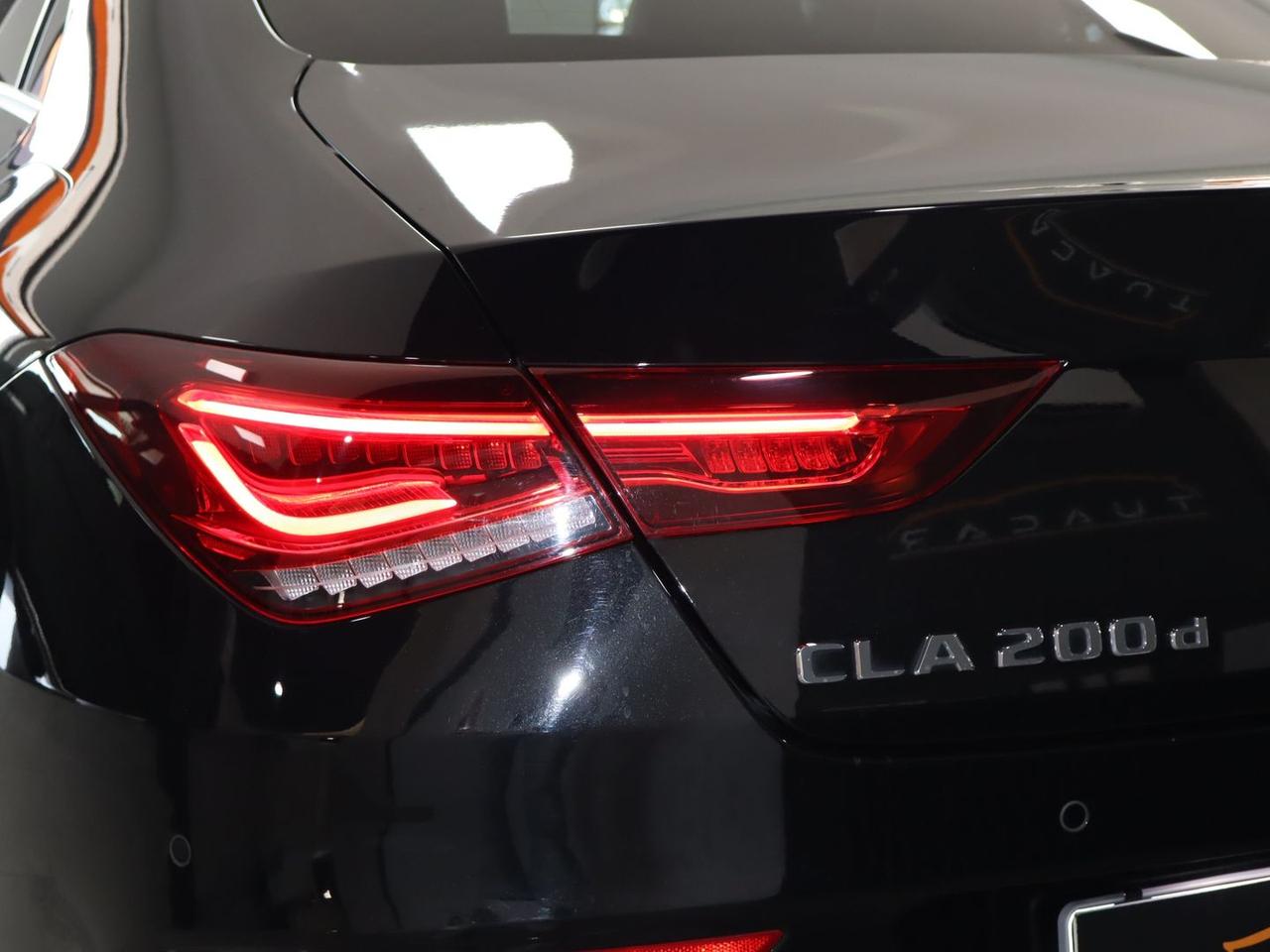 Mercedes-Benz CLA 200 AMG Line Premium Plus #11012