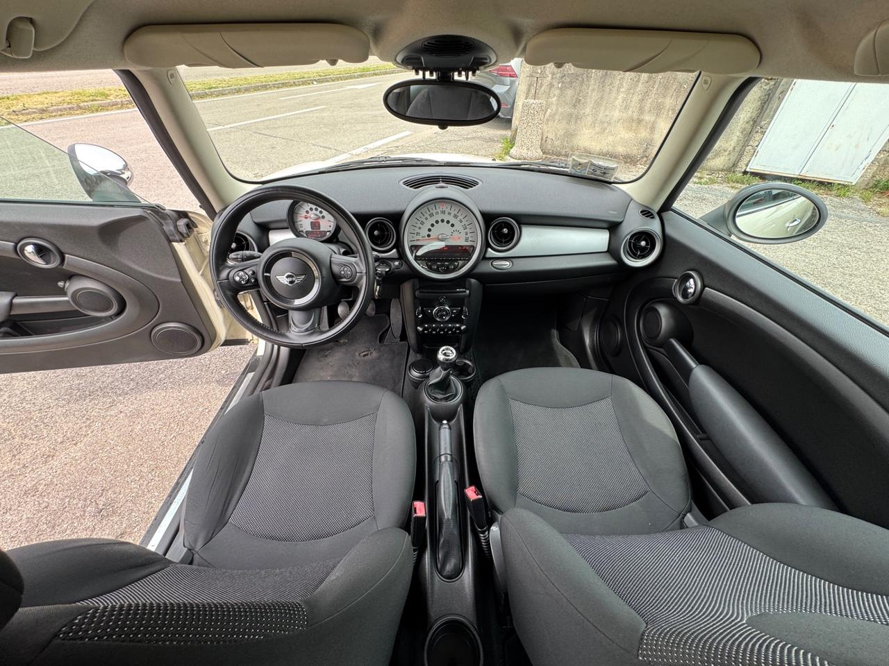MINI COOPER CLUBMAN 1.6 16V 122CV NEOPATENTATI