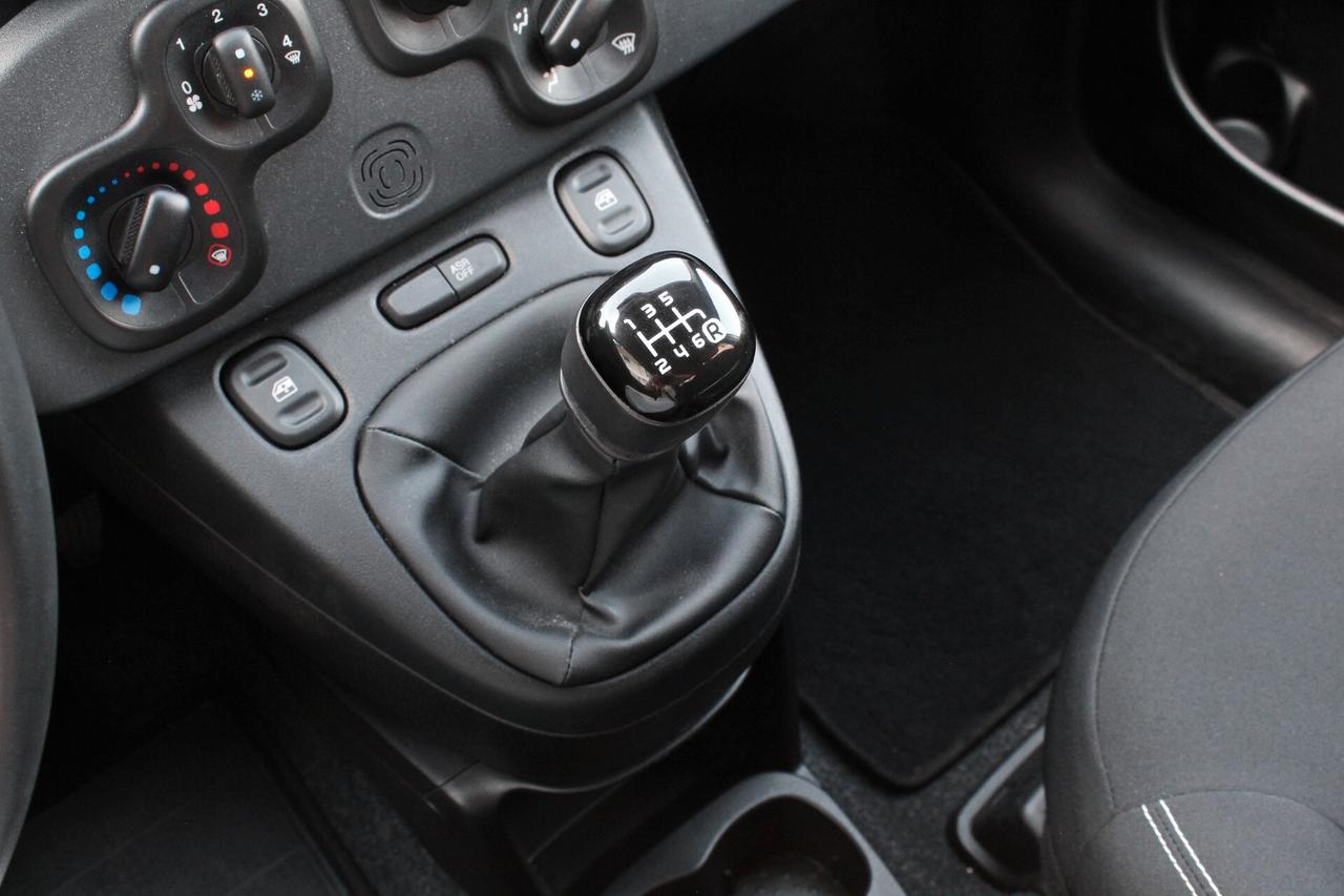 Fiat Panda 1.0 FireFly S&S Hybrid-OK NEOPATENTATI