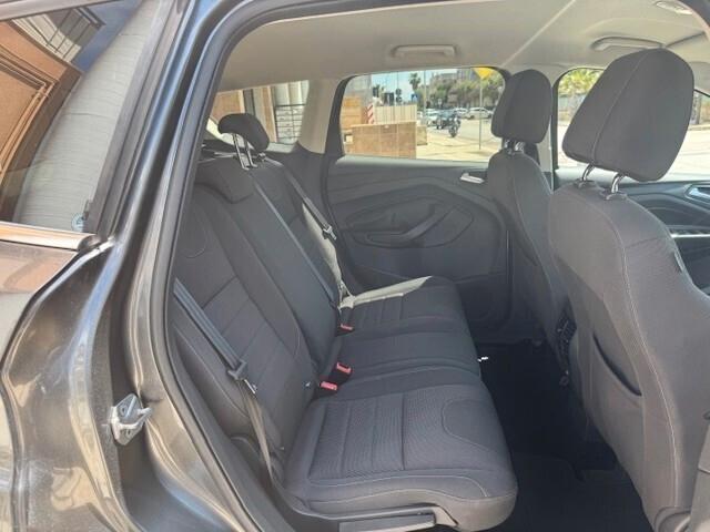 Ford Kuga 2.0 TDCI 2WD Business 1 PROPR.-TAGL.FORD!!