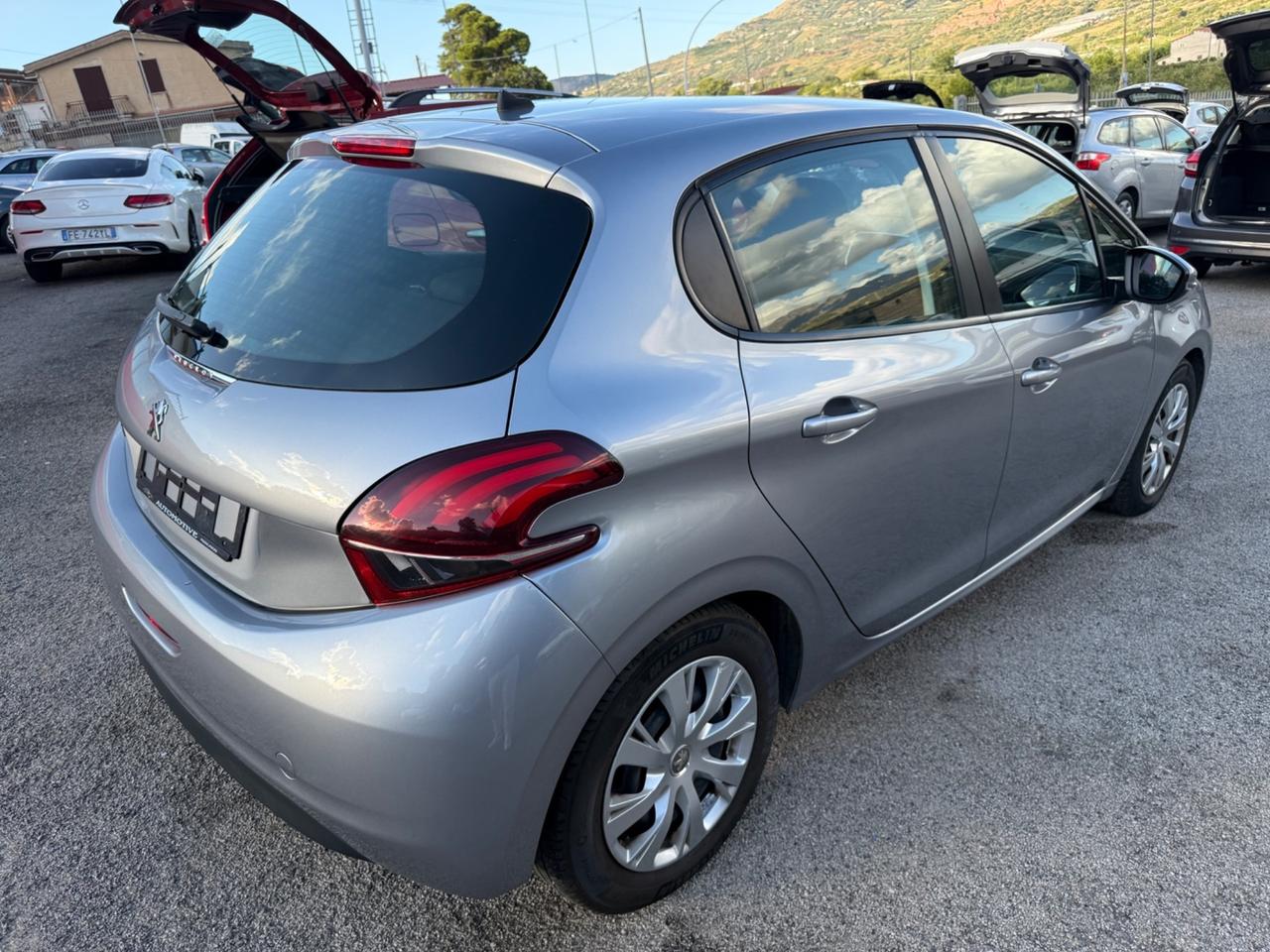 Peugeot 208 BlueHDi 100 S&S 5 porte Active