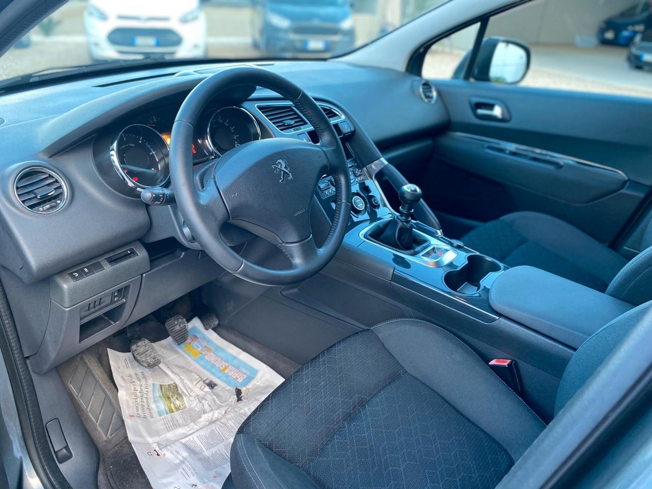Peugeot 3008 1.6 HDi 115CV Allure