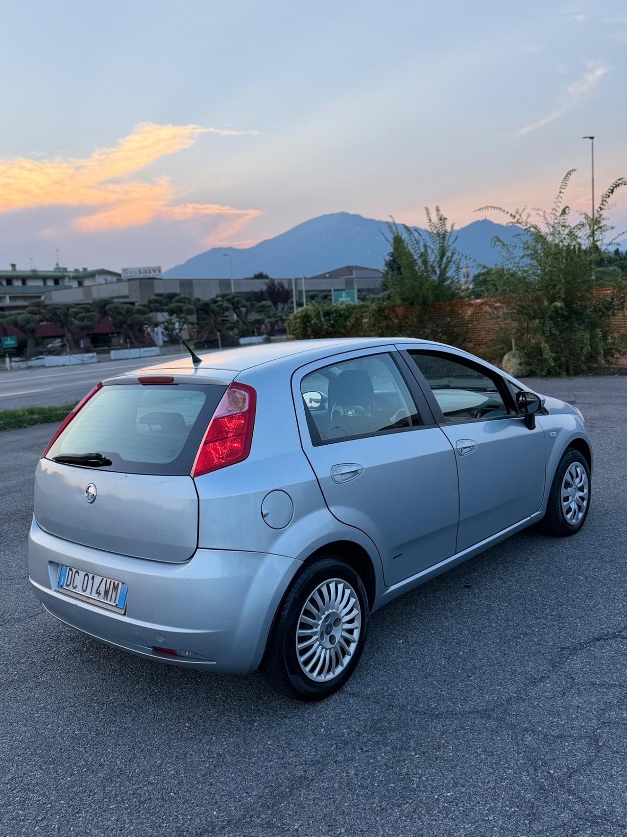 Fiat Grande Punto 1.3 MJT 75 CV 5 porte Active