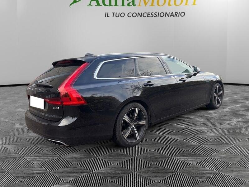 Volvo V90 D4 R-design