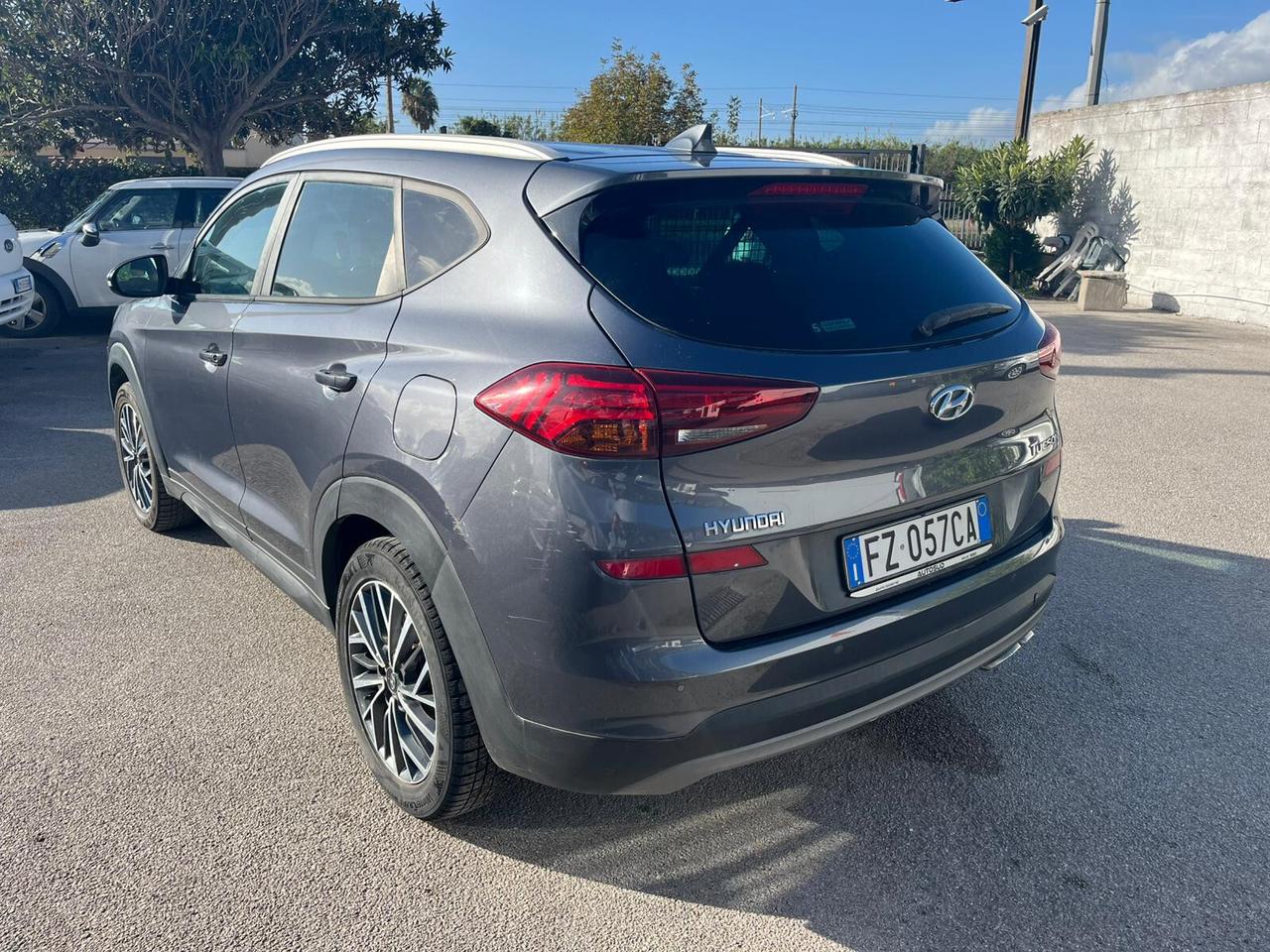 Hyundai Tucson 1.6 CRDi XPrime autocarro n1
