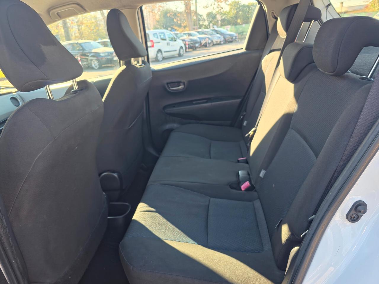 Toyota Yaris 1.5 Hybrid 5 porte Lounge 2014-E5B Automatico NEO