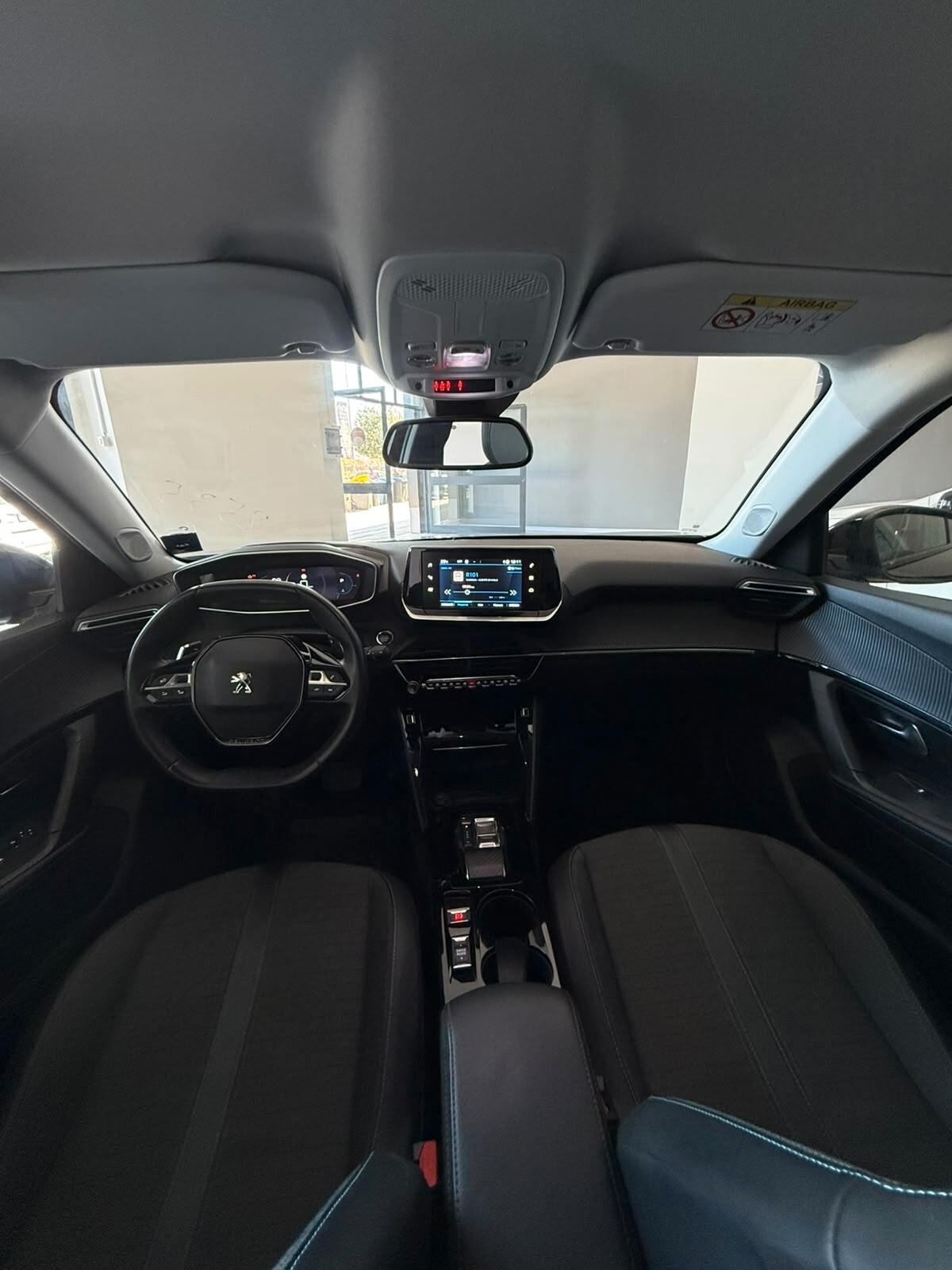 Peugeot 2008 BlueHDi 130 S&S EAT8 Allure Pack