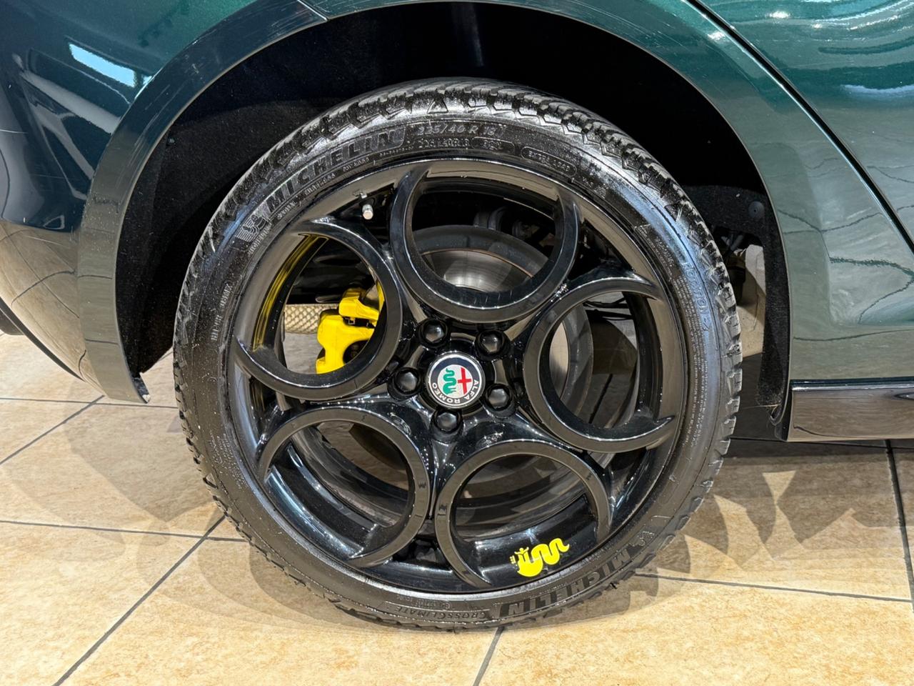 Alfa Romeo Giulietta 1.6 JTDm 120 allestimento VELOCE verde Visconti
