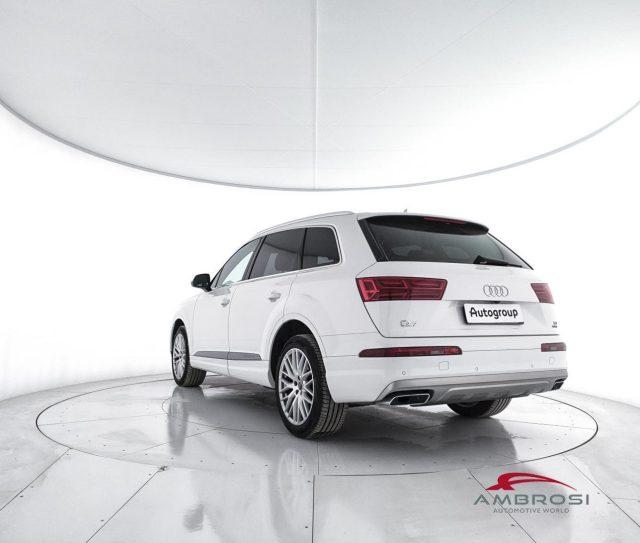 AUDI Q7 3.0 TDI 218 CV ultra quattro tiptronic Business Pl