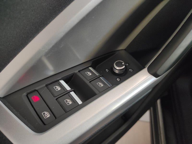 AUDI Q3 2ª serie - Q3 35 TDI S tronic Business