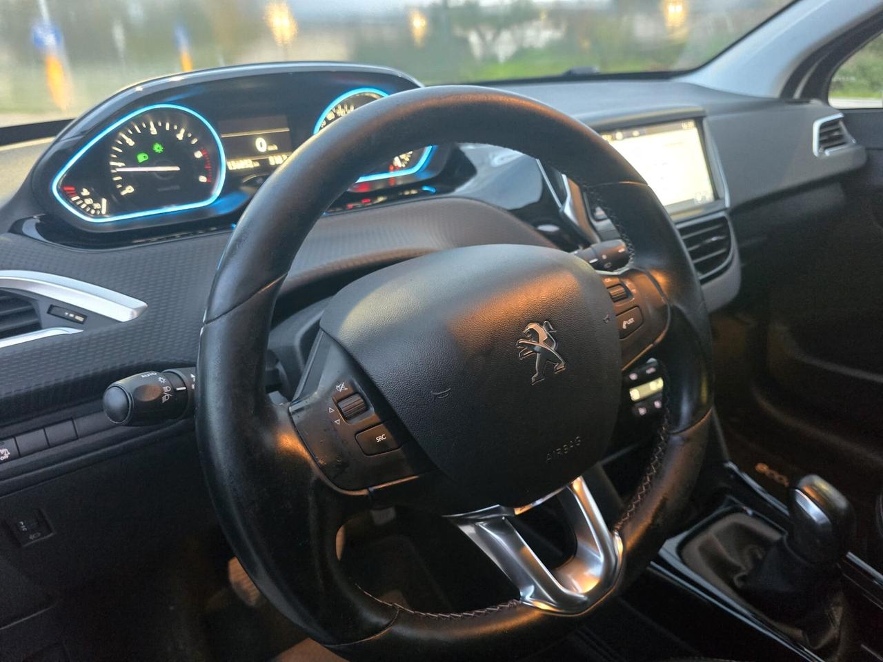 Peugeot 2008 BlueHDi 100 Allure