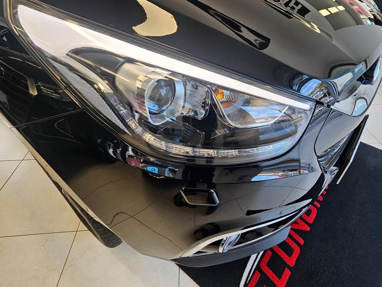 Hyundai iX35 1.7 CRDi 2WD Xpossible TETTO APRIBILE