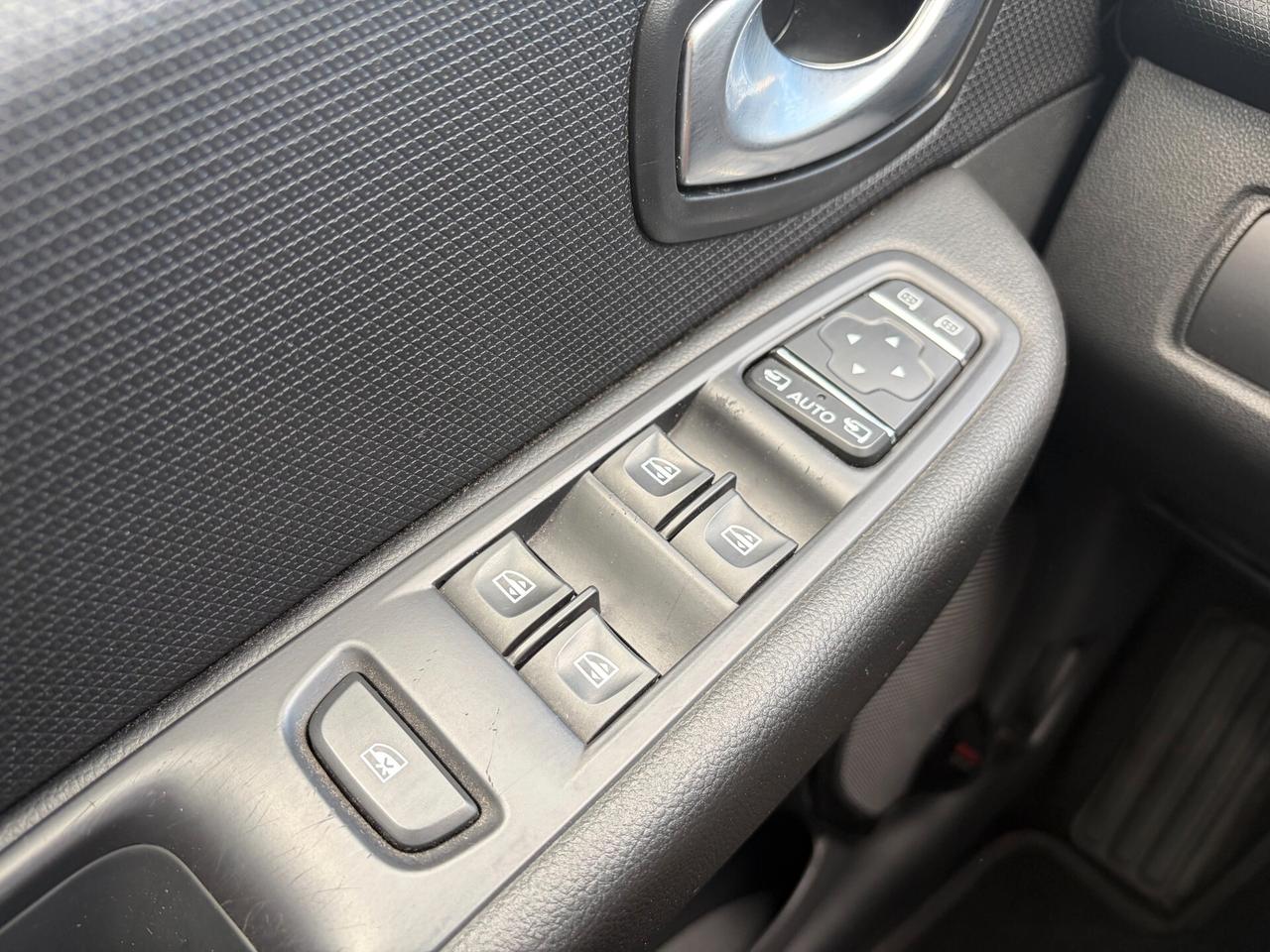 RENAULT CLIO 1.5 DCI 90CV ANNO 2017 GARANTITA