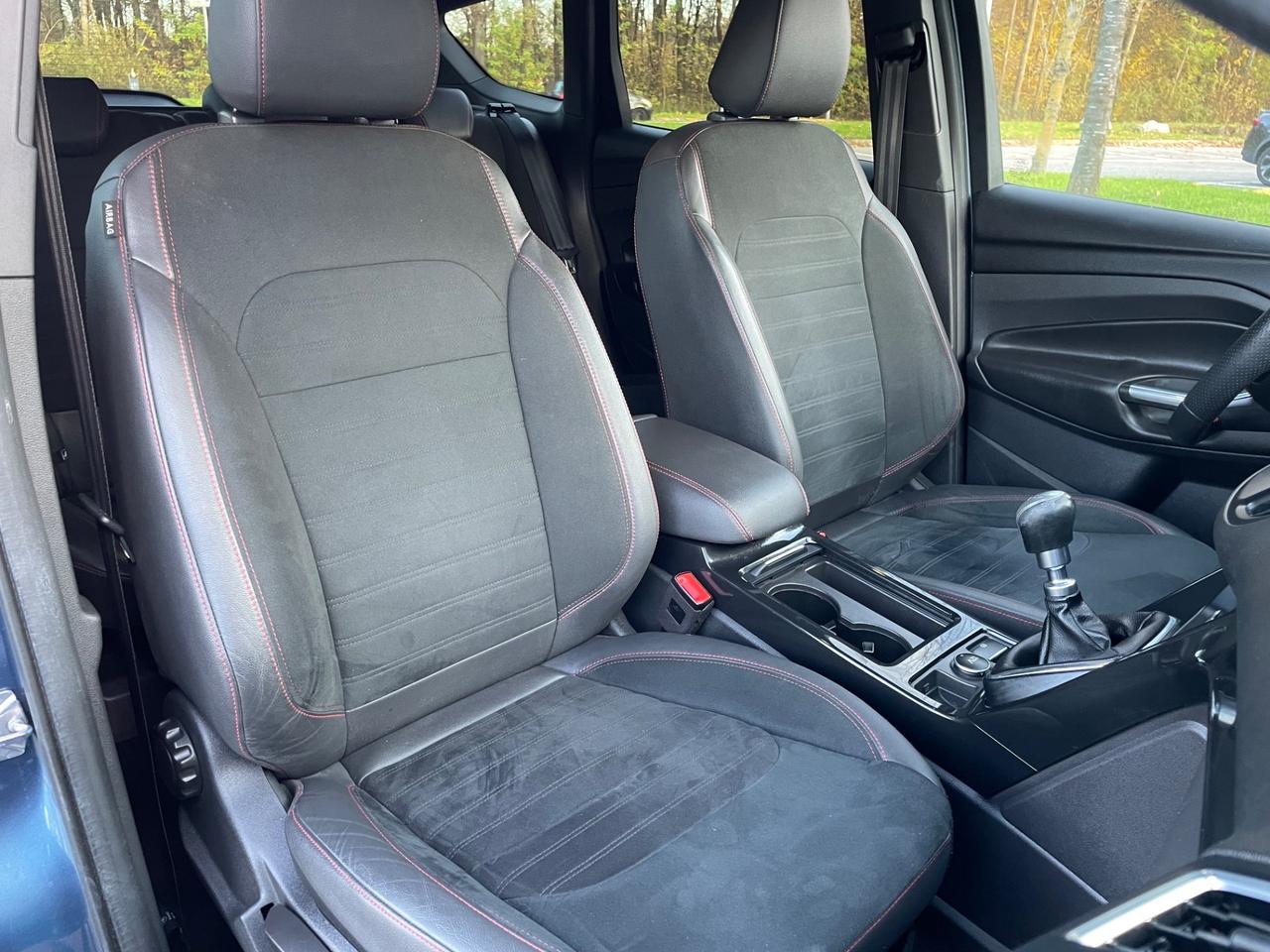 Ford Kuga 1.5 EcoBoost 120 CV S&S 2WD ST-Line