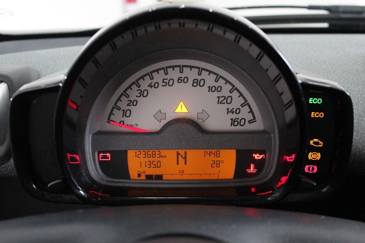 SMART - Fortwo - 1000 52 kW MHD coupé passion