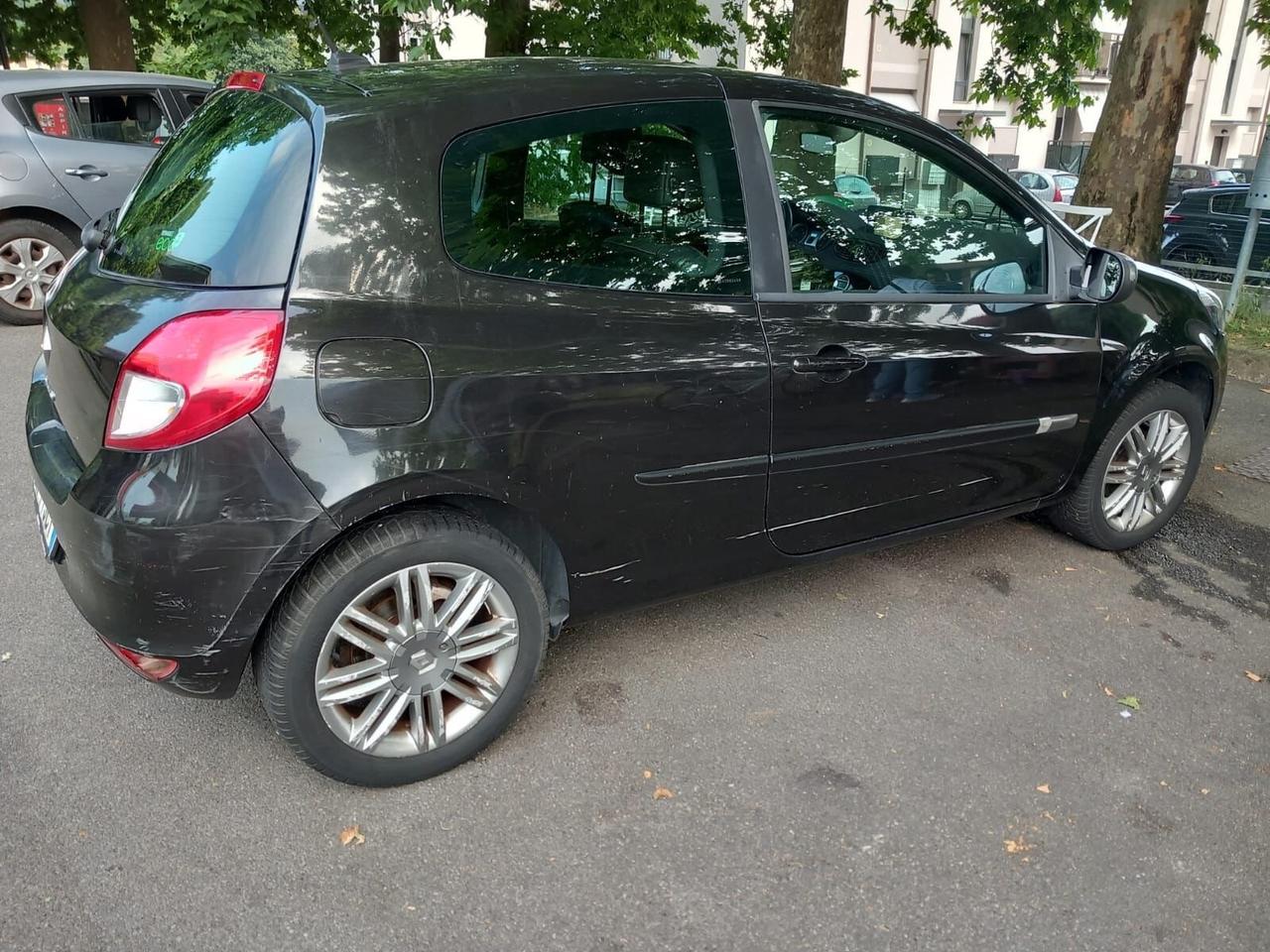 Renault Clio 1.2 16V 3 porte Live!
