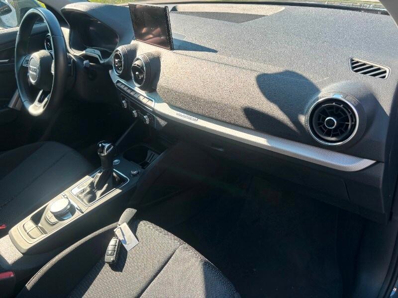 AUDI Q2 Q2 35 TDI quattro S tronic Admired Adva...