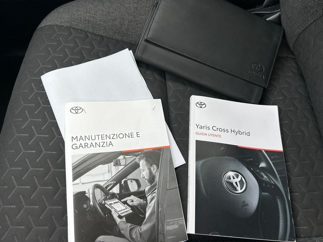 Toyota Yaris Cross 1.5 Hybrid 5p. E-CVT AWD-i Adventure