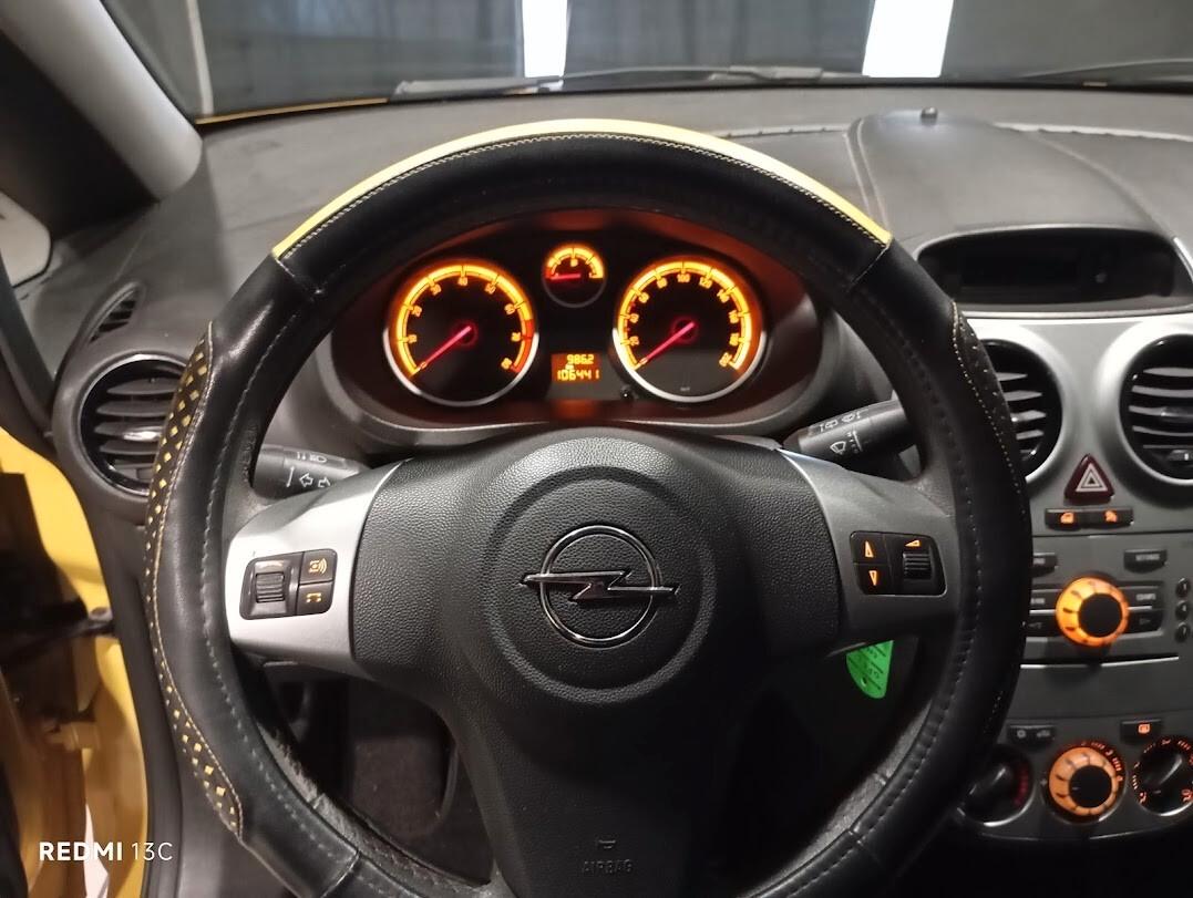 OPEL CORSA DEL 2011 BENZINA 100.000 KM