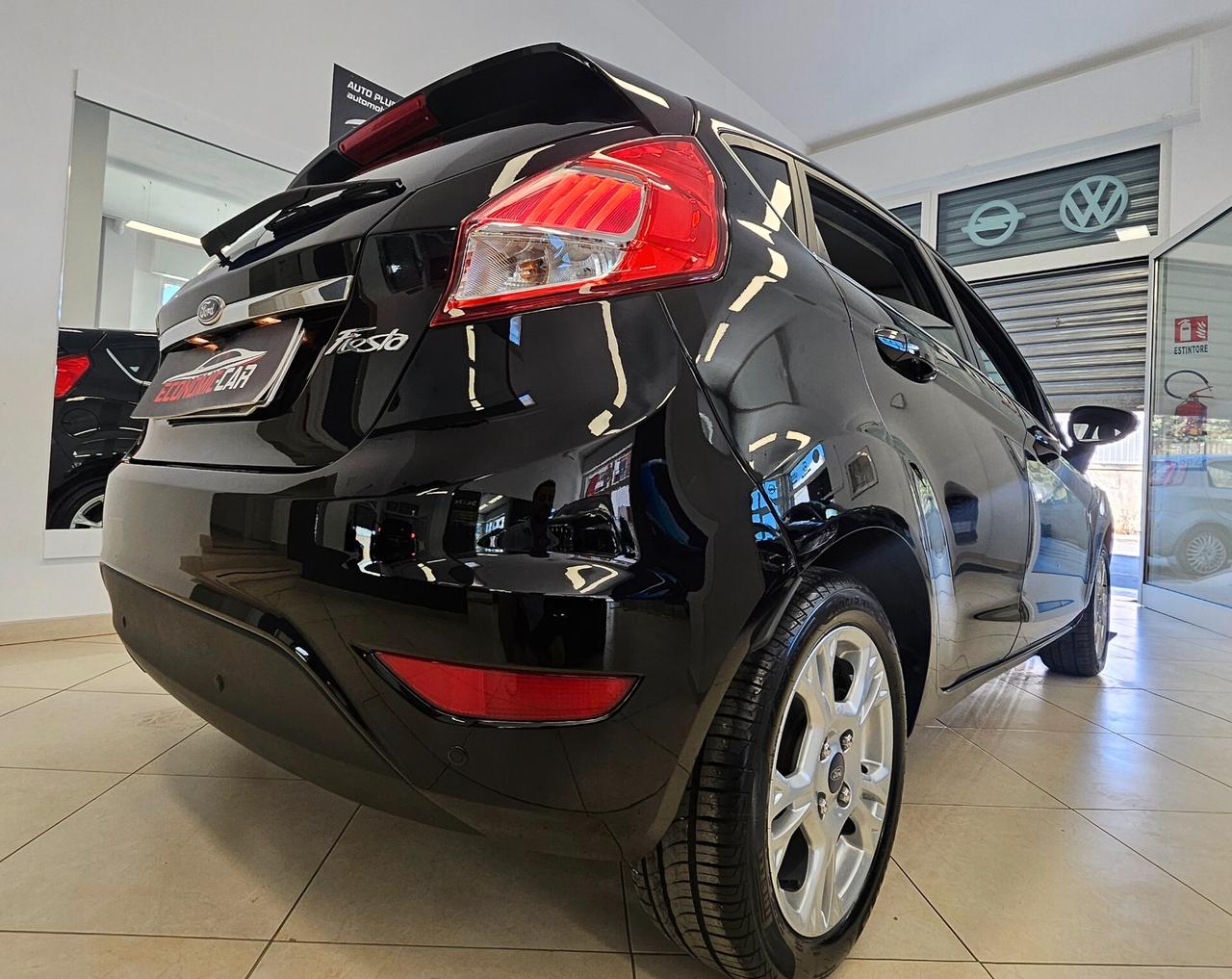 Ford Fiesta 1.5 TDCi 75CV 5 porte Titanium