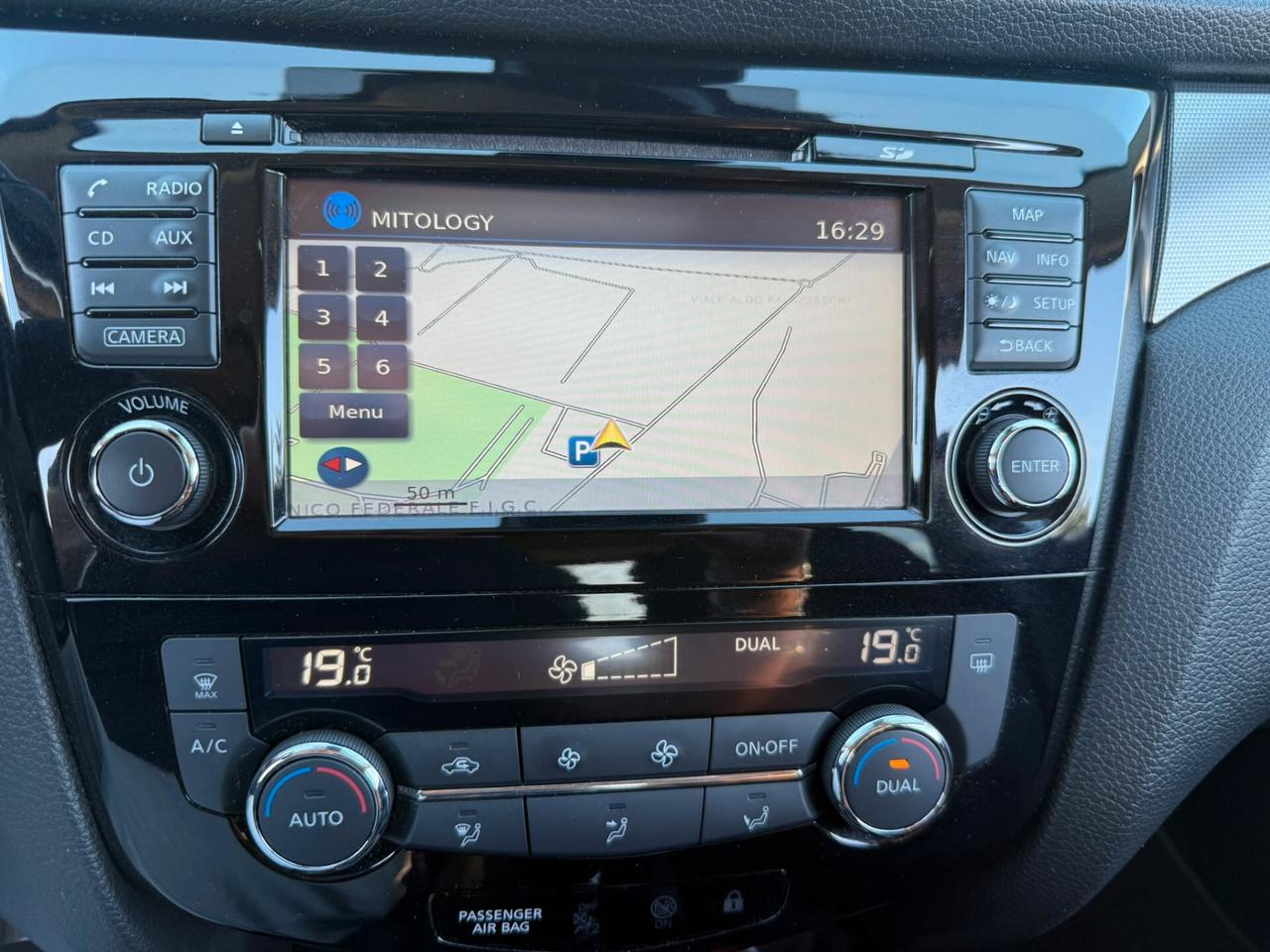 Nissan Qashqai 1.5 dCi N-Connecta