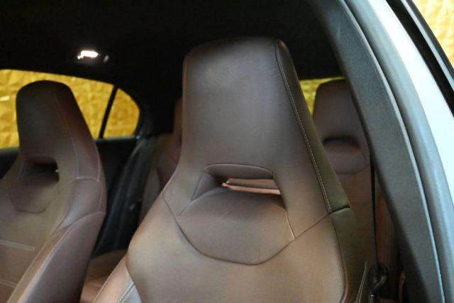 MERCEDES-BENZ A 35 AMG 4MATIC CAM19"NAVI LED PDC CRUISE TEL SED.RISC.FULL