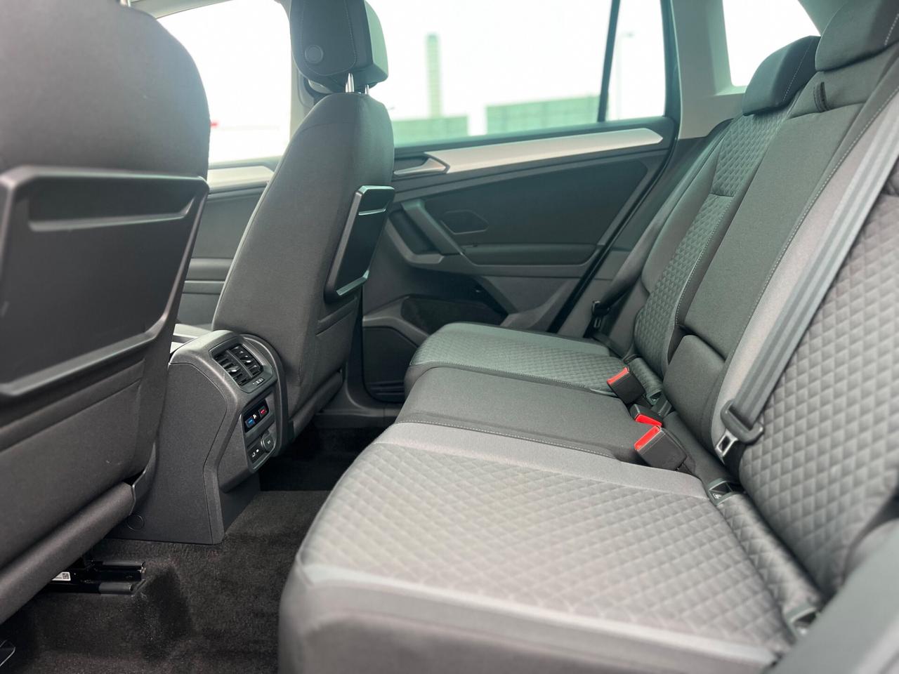 Volkswagen Tiguan 2.0 TDI SCR DSG Sport BMT