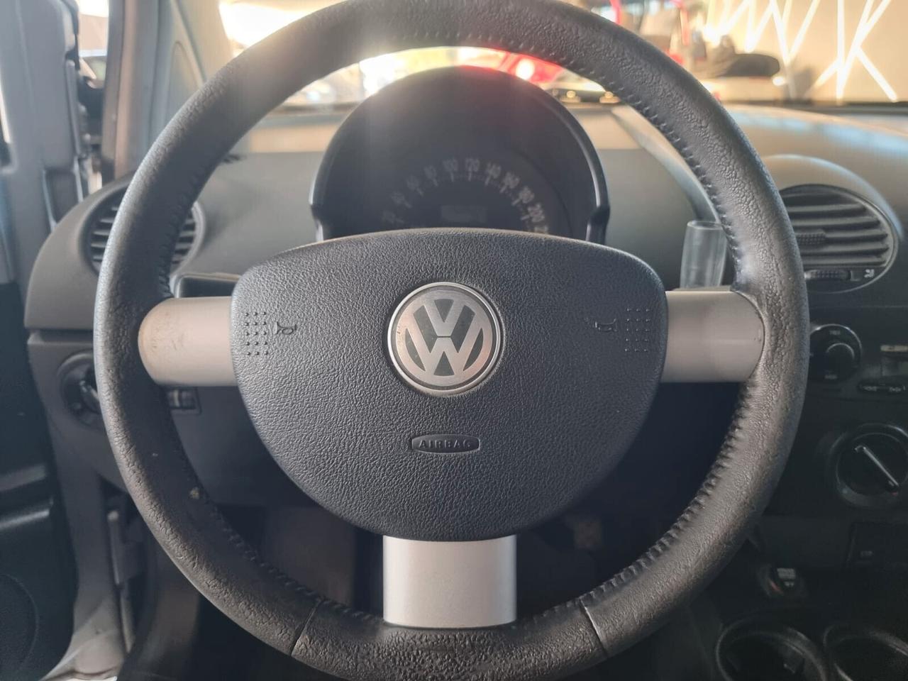 Volkswagen New Beetle 1.4 16V ARTE NEOPATENTATI