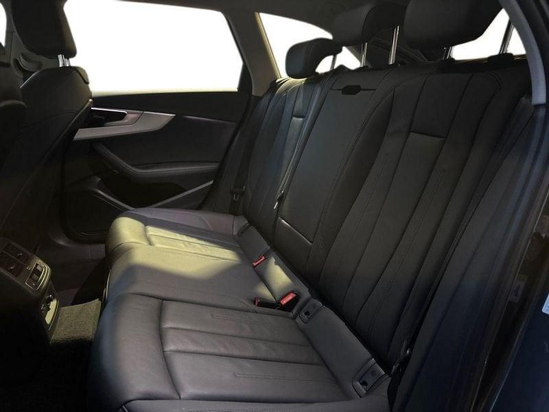 Audi A4 allroad 40 2.0 tdi mhev Identity Contrast quattro 204cv s-tronic