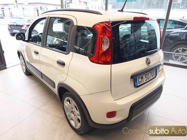 FIAT Panda 1.0 FireFly S&S Hybrid Garmin