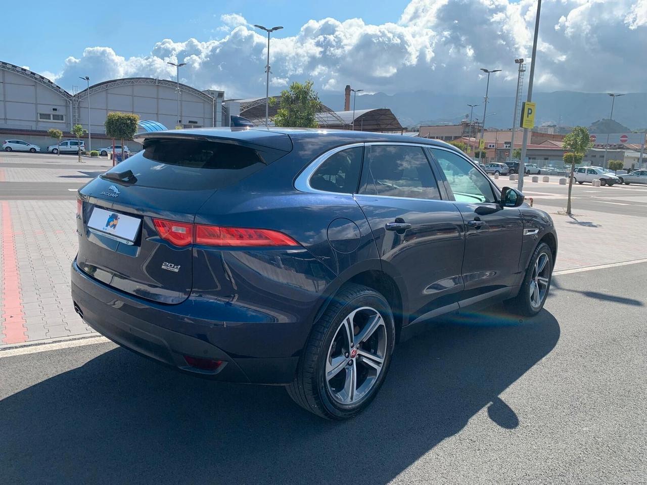 Jaguar F-Pace 2.0 D 180 CV AWD aut. R-Sport