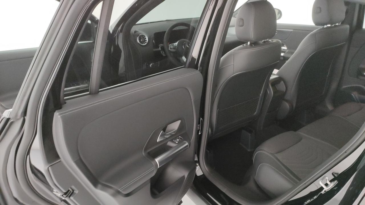 Mercedes-Benz GLA 200 d automatic