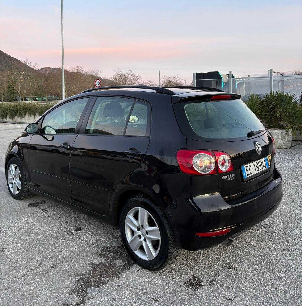 Volkswagen Golf 6PLUS 1.6 TDI 2010 SI NEOPATENTATI