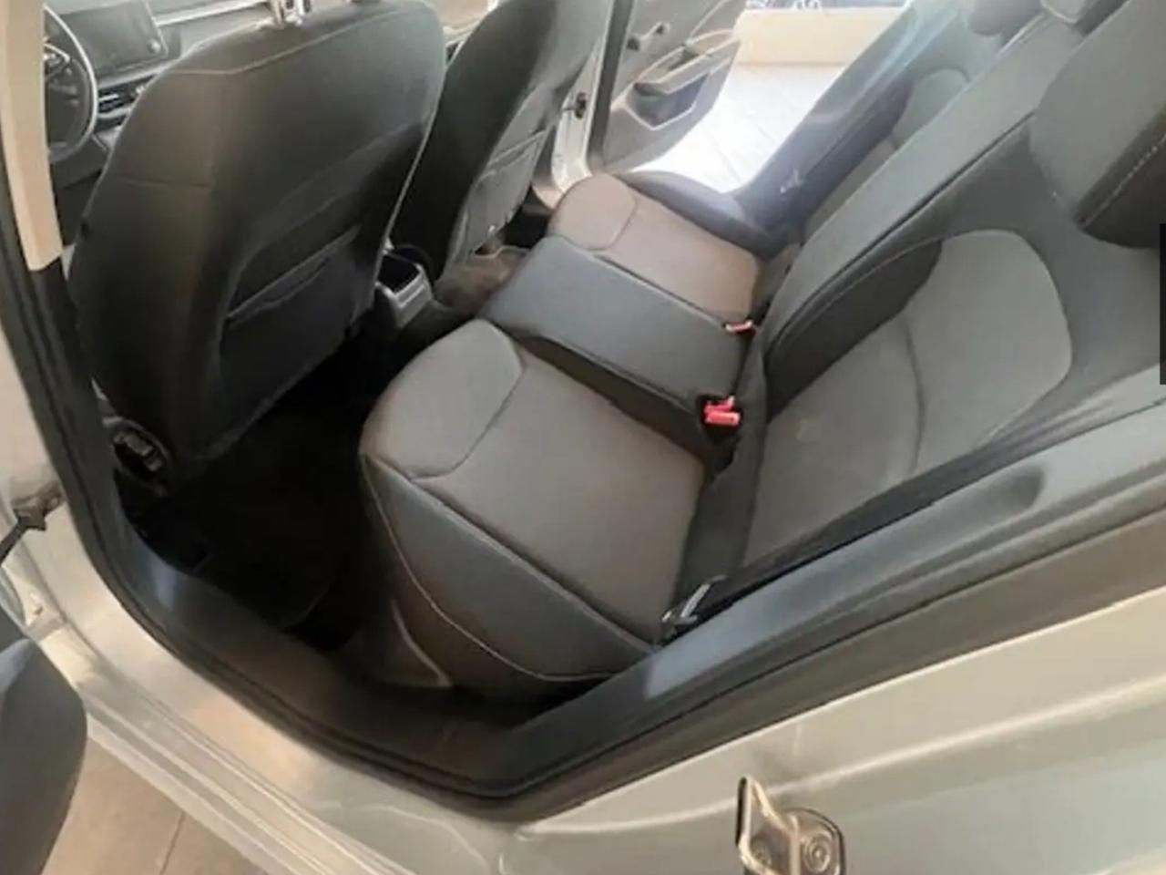 Mitsubishi Colt 1.0L turbo 90 CV Invite Perfetta