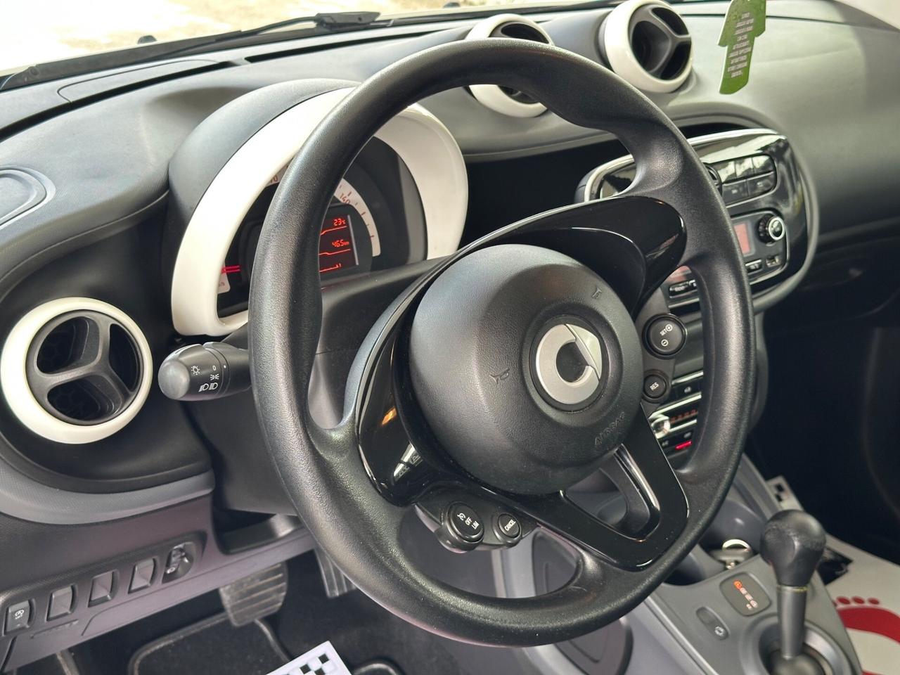 Smart ForTwo 2017 1.0 twinamic 71CV Prime DA VETRI