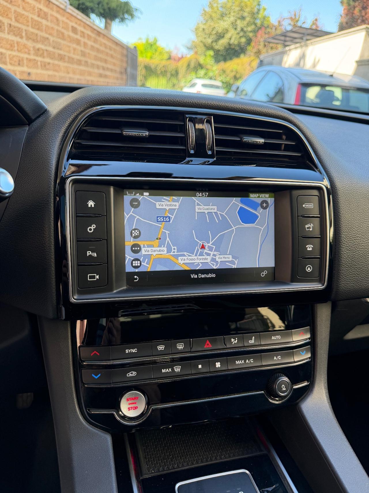 Jaguar F-Pace 2.0 D 180 CV AWD Prestige